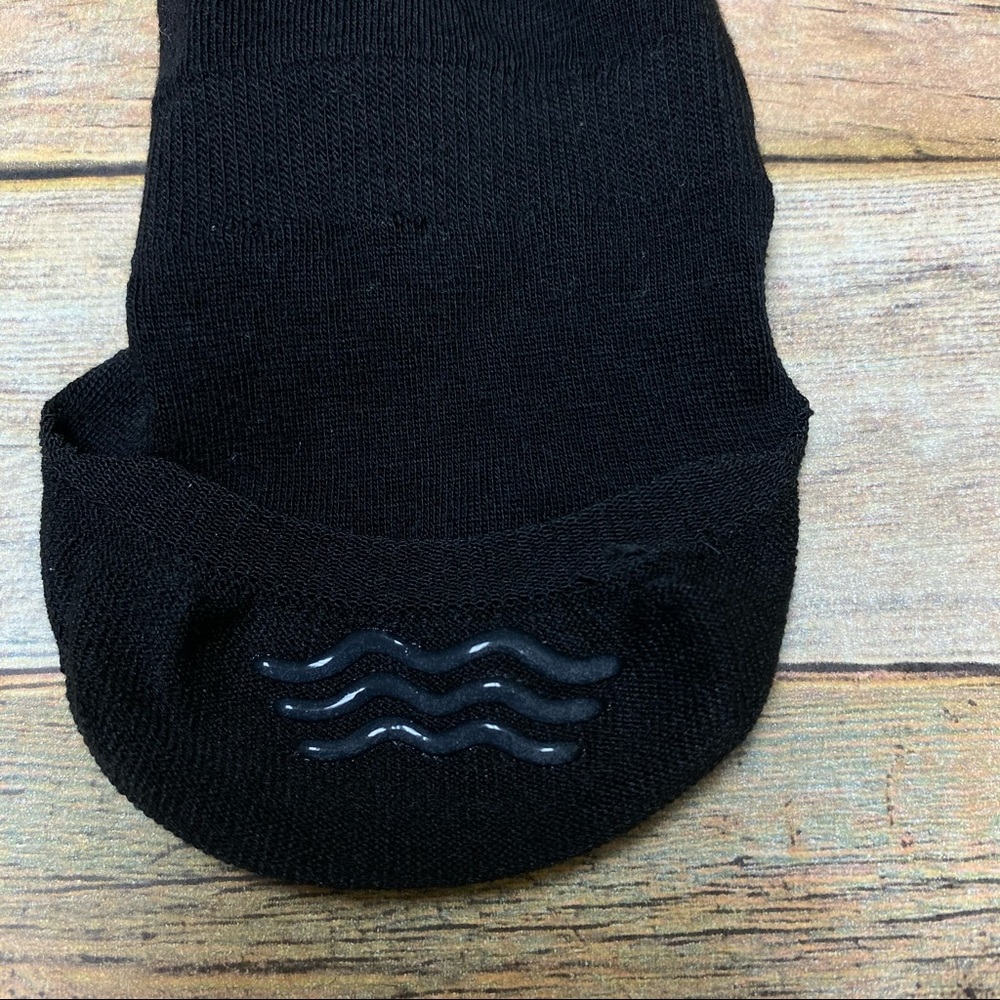 No Show Invisible Socks - Picture 3 of 5